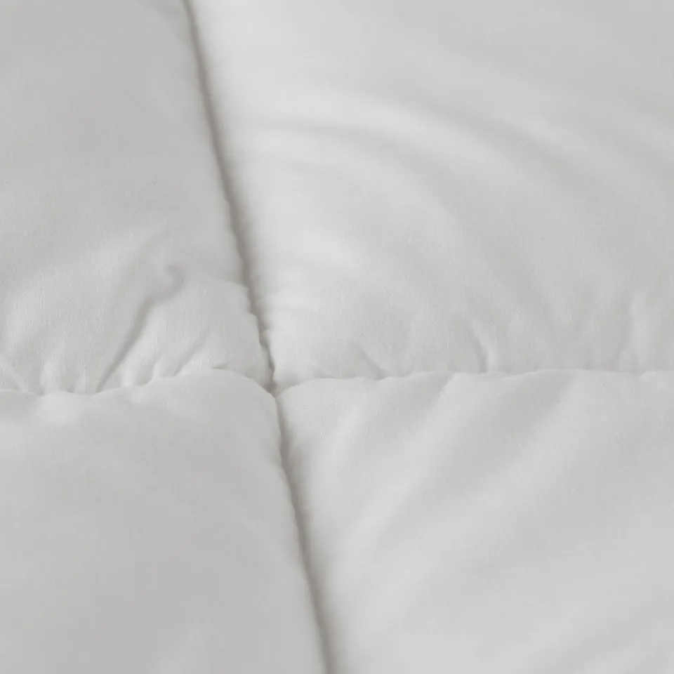 Carré Blanc Couette hiver synthétique Fuji| Couettes