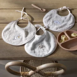 Carré Blanc Mini bavoir coton bio Bienvenue blanc|Enfant Bavoirs & Mini-bavoirs