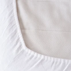 Carré Blanc Protège matelas imperméable Aube| Protège Matelas & Oreillers